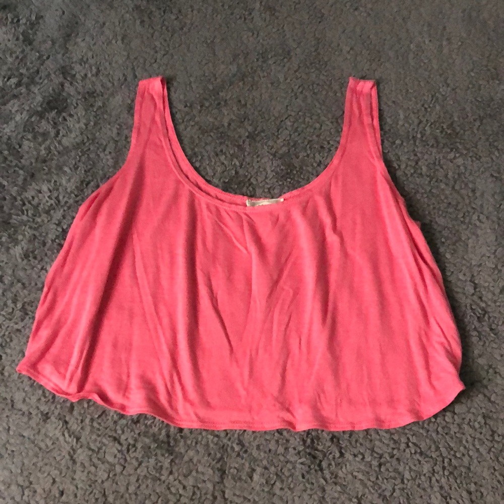 Kirra pink flowy crop tank
